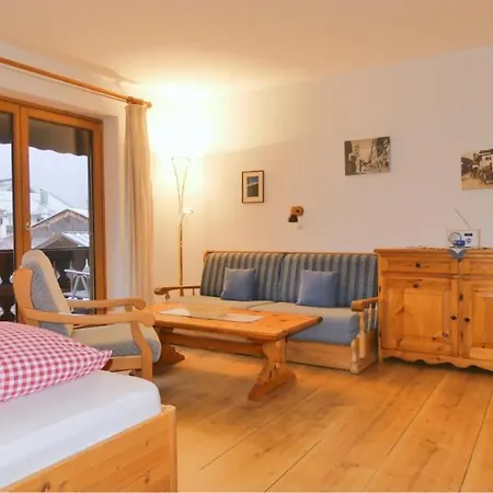 Апартаменты Ferienhause Миттенвальд